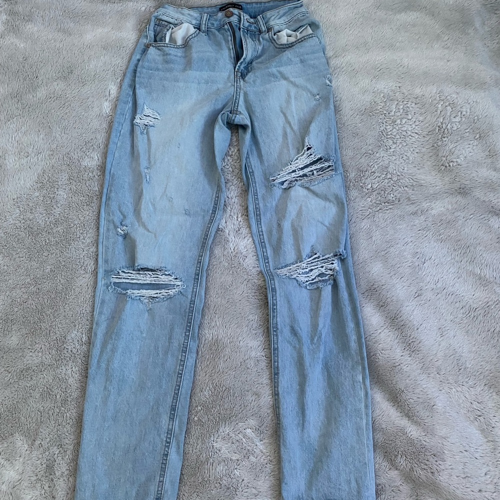 Sincerely Jules boyfriend jeans.